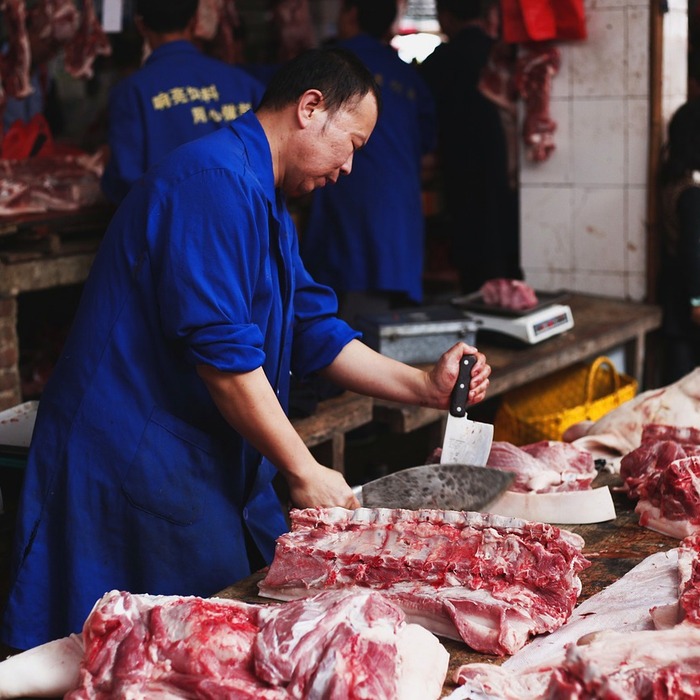 가격 정책 재조정