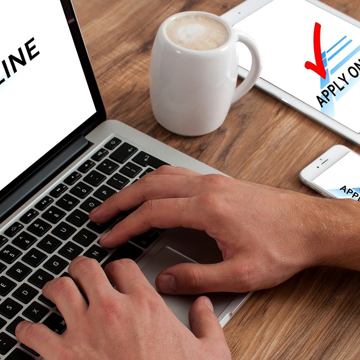 - 프리랜서 지원